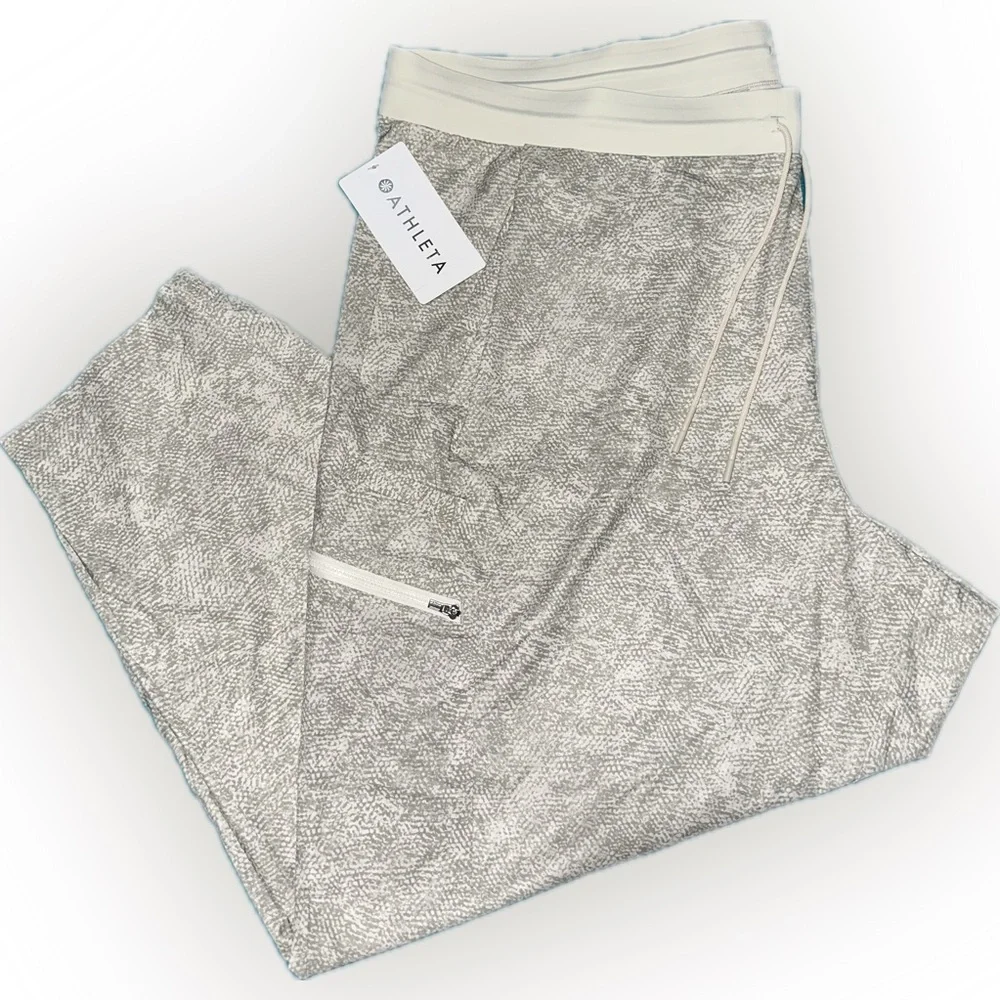 Women’s Plus Size Athleta Venture Printed Pant Joggers - 24 - Picture 2 of 3